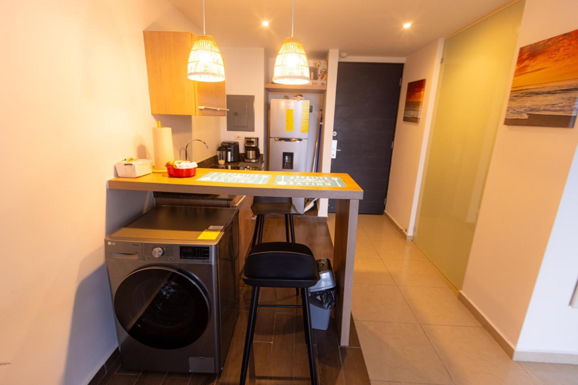 Relax On The Town Center Playa B Apartment *